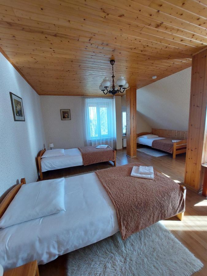 ホテル Asmonienes Sveciu Namai "Senoji Mokyklele" Smalininkai エクステリア 写真